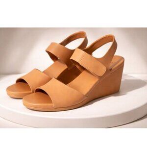 Naturalizer Imani Wedge Sandals – Size 11M Cookie Dough Nubuck – New in Box